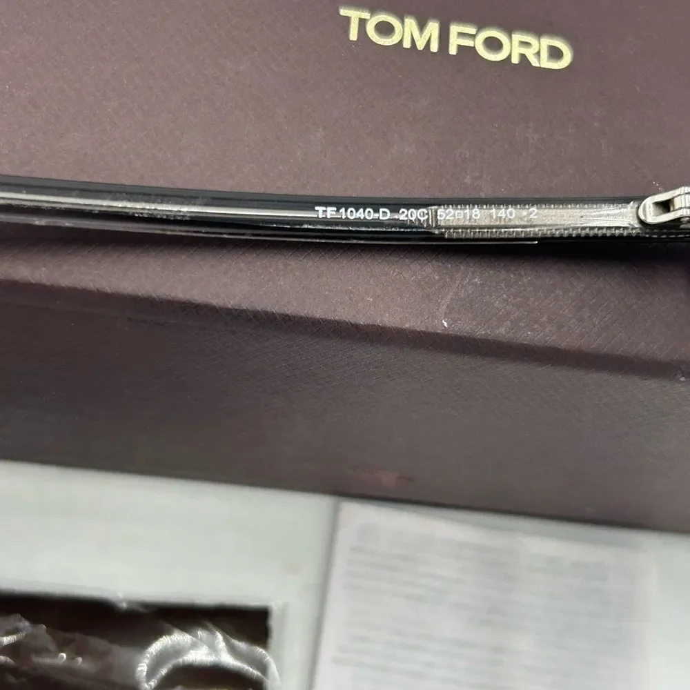 Unisex Tom Ford sunglasses TF1040D 20 C 52818140–2 made in Italy smoke/black - Picture 9 of 11